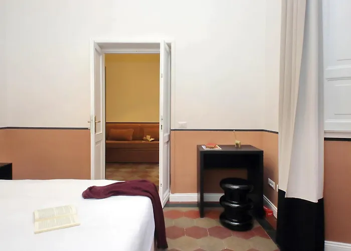 Monti Apartments - My Extra Home